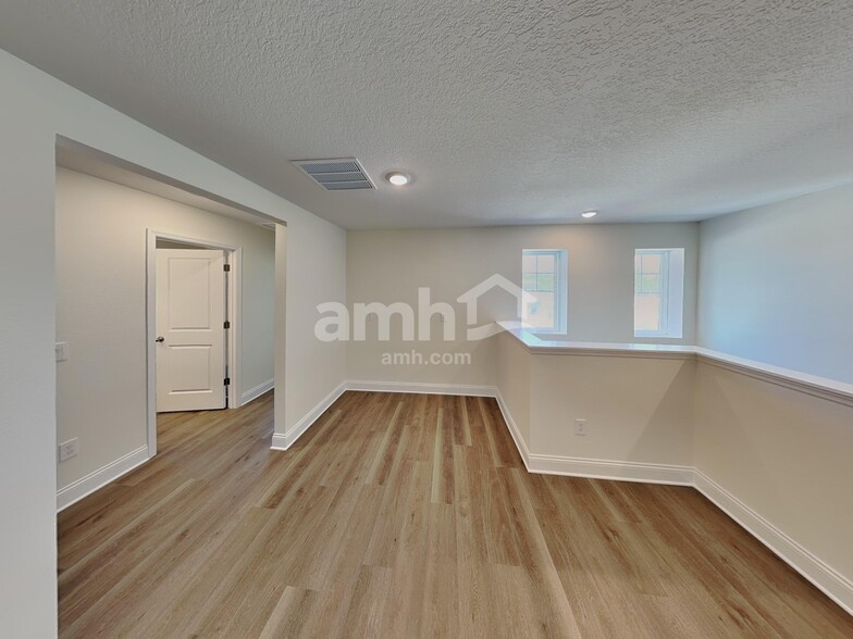 Building Photo - 1015 Grafton Ridge Dr