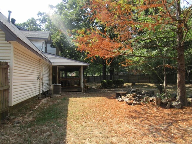 Building Photo - 32 Cinderwood Cove