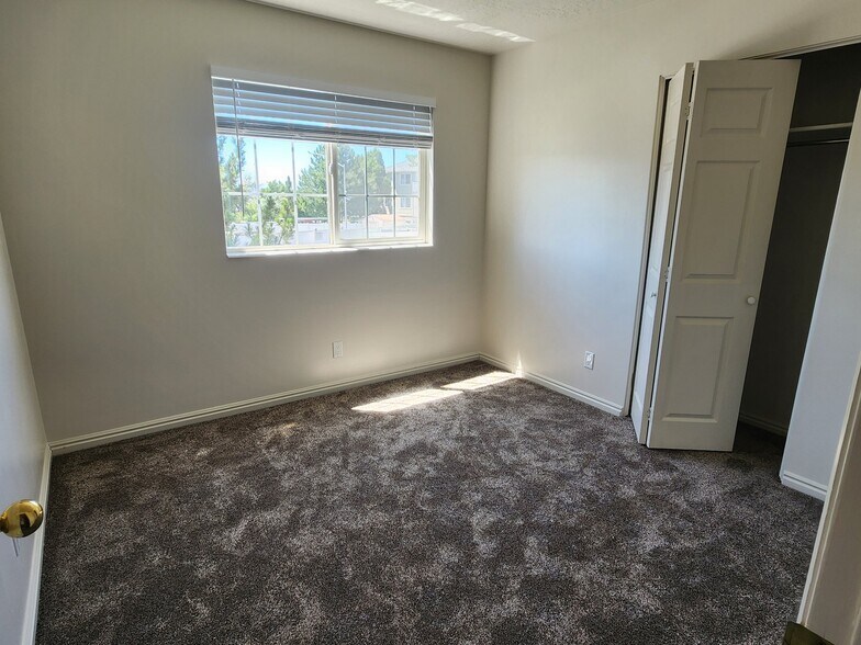Building Photo - 1456 N 1300 W