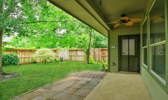 Building Photo - 142 W Burberry Cir