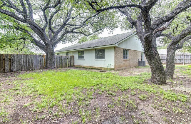 Building Photo - 3603 Rocky Hollow Trail