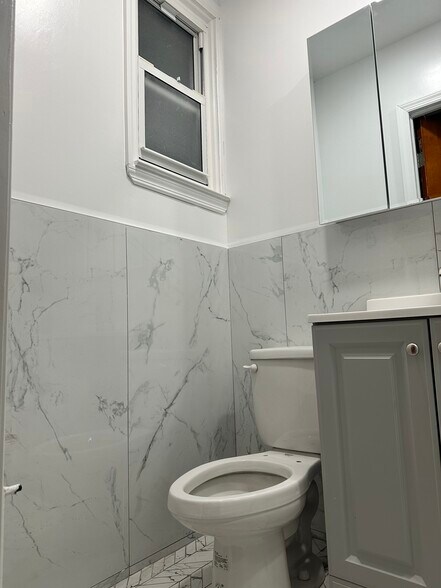 Building Photo - 7419 64th Ln