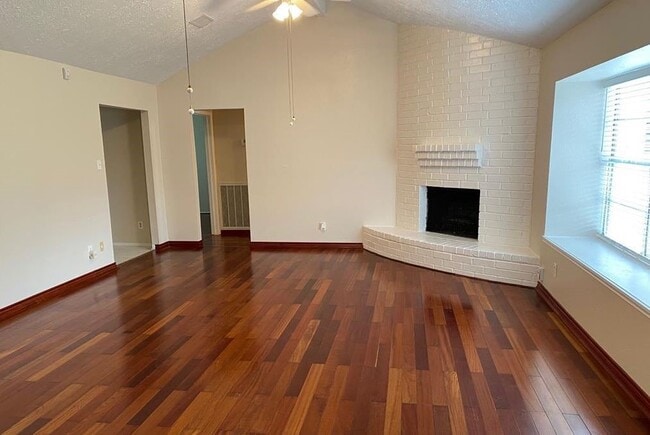 Building Photo - 1430 Kenforest Dr