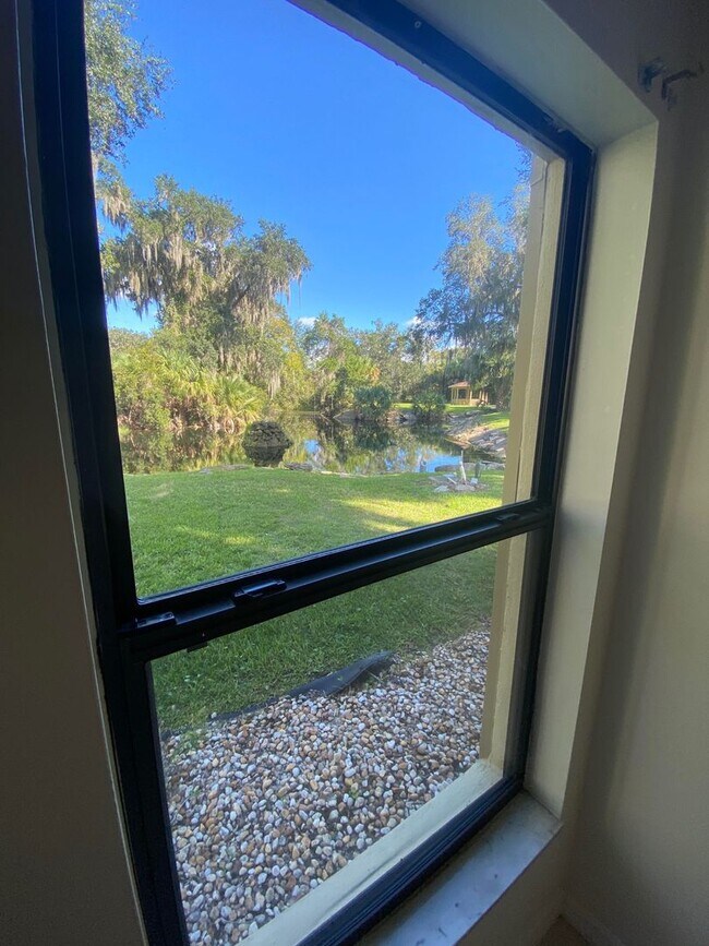 Building Photo - 2BD/2BA Condo