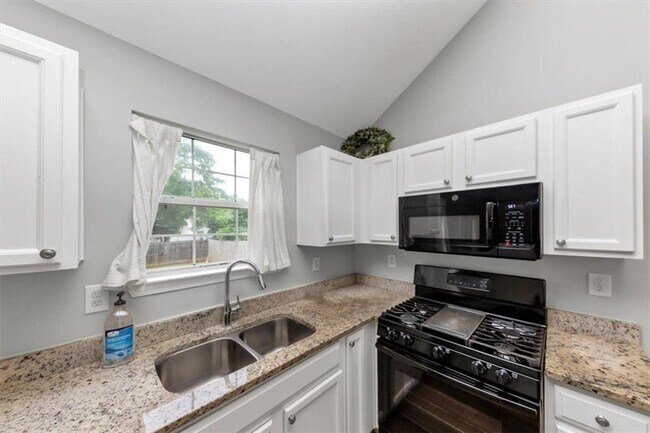 Building Photo - 4044 Ward Lake Trail