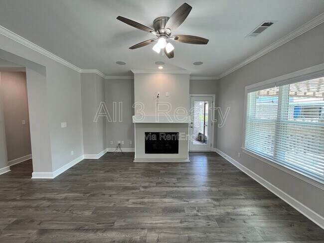 Building Photo - 1924 Wyngate Loop