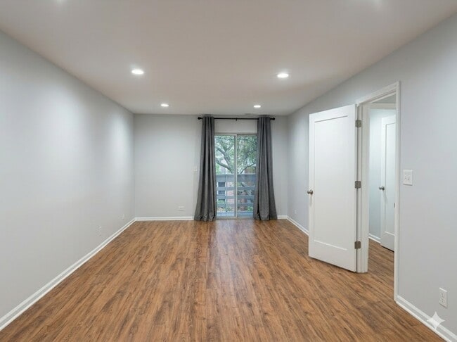 Building Photo - 1029 Courtland Dr