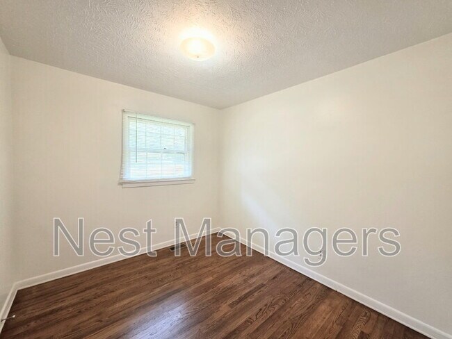 Building Photo - 5340 Docia Cir