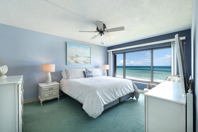 Building Photo - 10310 S Ocean Dr