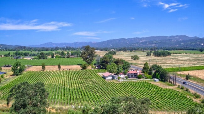 Building Photo - 201 (20300 Arnold)