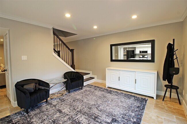 Building Photo - 10386 Hammerly Blvd