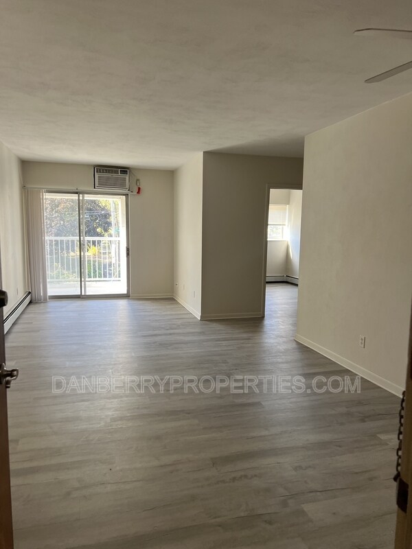 Building Photo - 3940 Jackman Rd