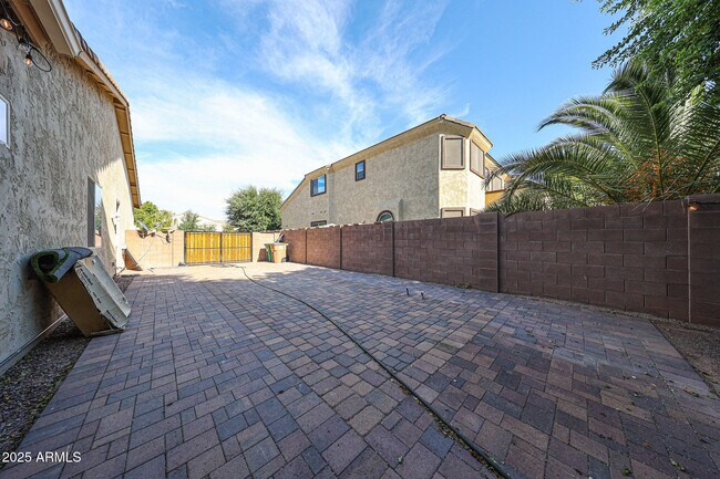 Building Photo - 4318 N 180th Dr