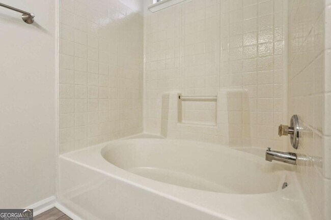 Building Photo - 300 Carrington Way