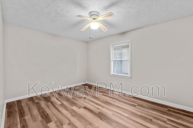 Building Photo - 48 Bluff Pointe Way