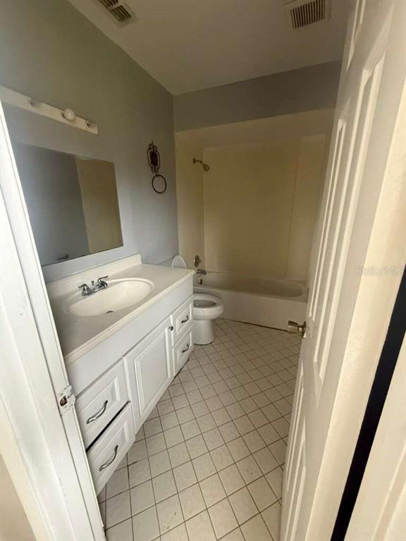 Building Photo - 5207 Via Hacienda Cir