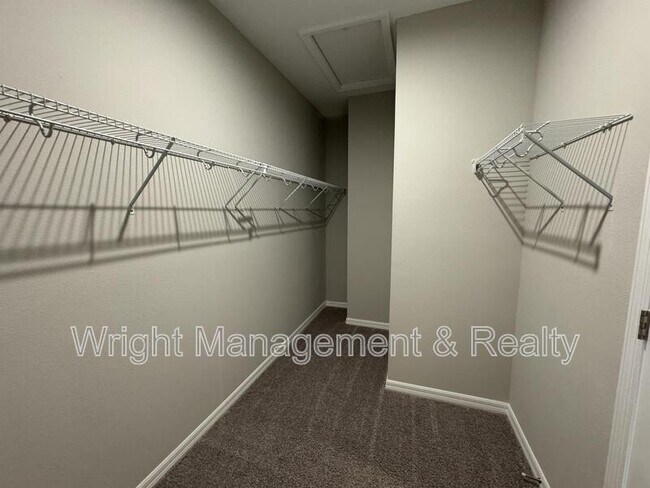 Building Photo - 13823 Rangeland Blvd