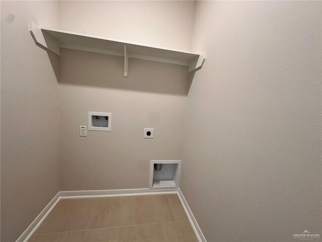 Building Photo - 21 Westway Ct