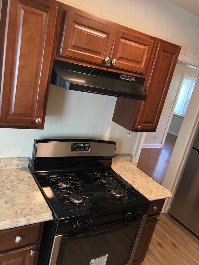 Building Photo - 3307 Chalfin Ave