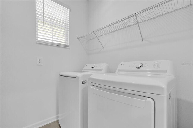 Building Photo - 2660 Peace Of Mind Ave