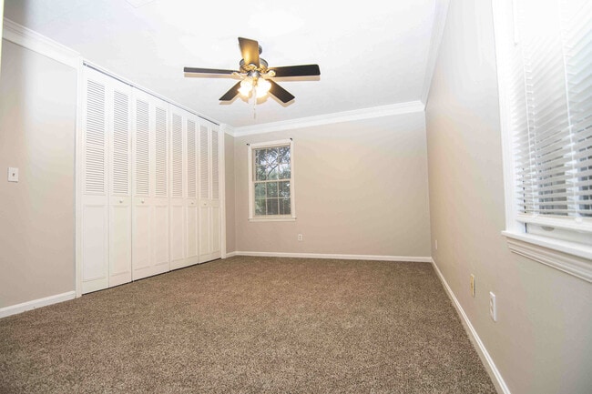 Building Photo - 4100 King Arthur Pl