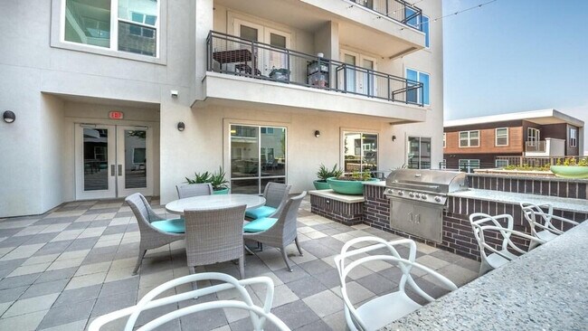 Building Photo - 4131 McKinney Ave