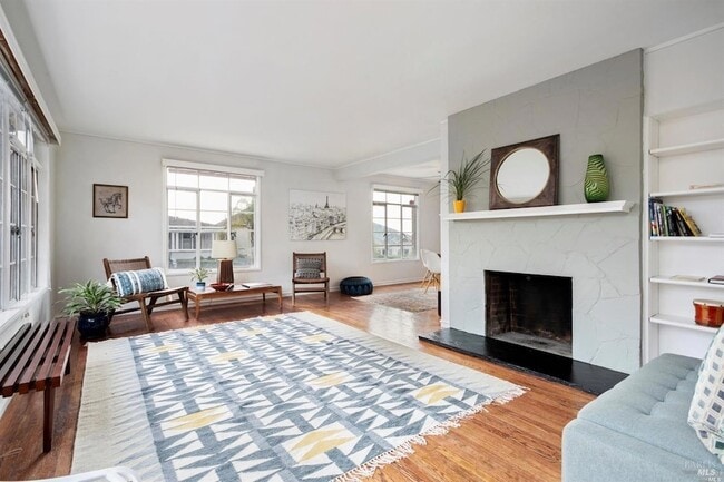 Building Photo - 709 Napa St