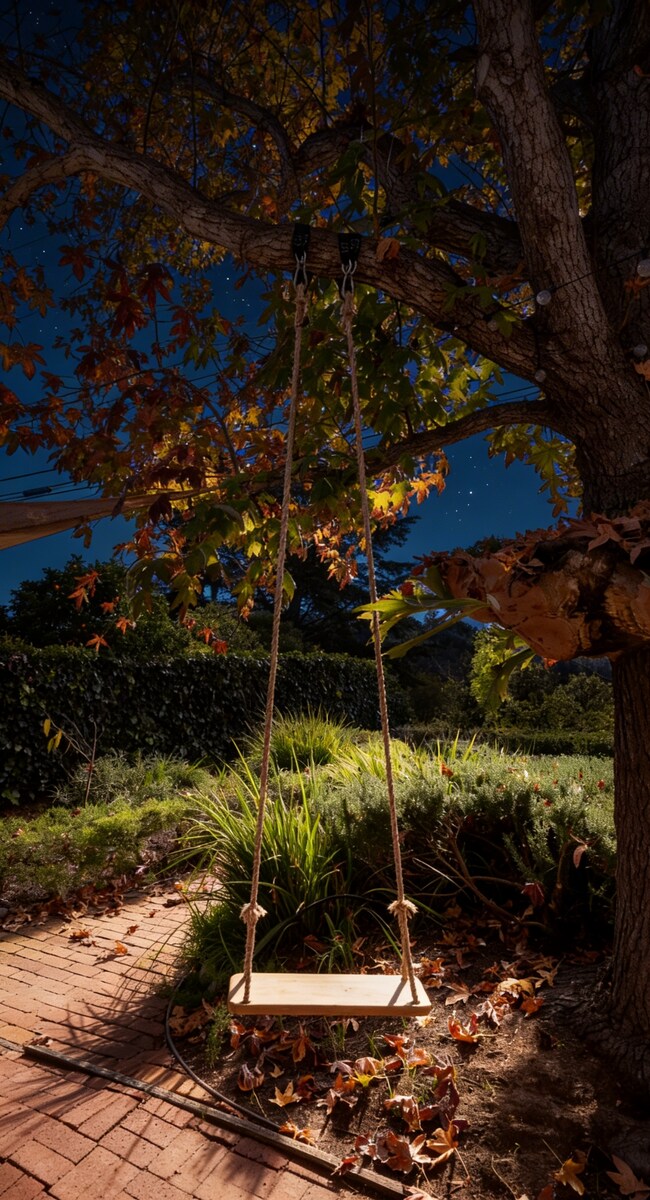 Building Photo - 1476 Crestline Dr