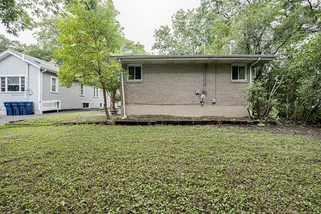 Building Photo - 1127 Santa Rosa Ave