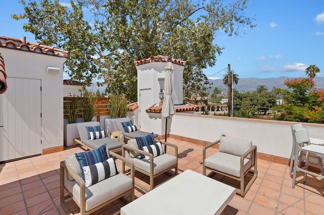 Building Photo - STUNNING  property for lease ~ Experience the Santa Barbara LIFE!