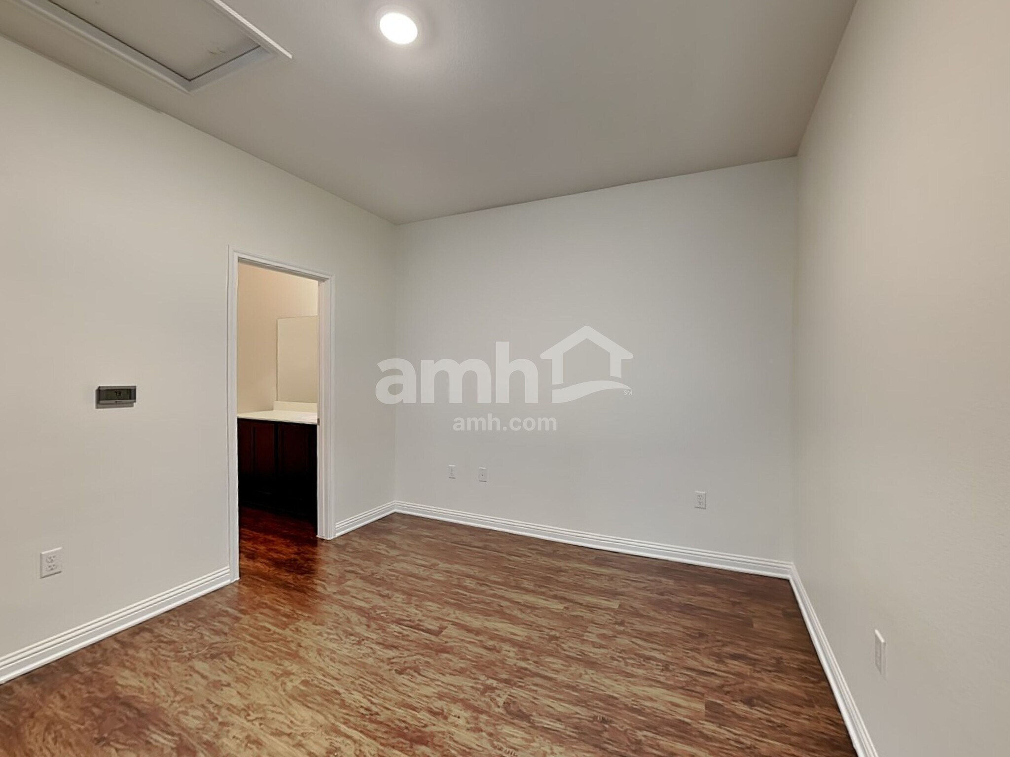 Building Photo - 6012 Gerard Dr