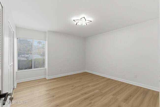Building Photo - 7602 Las Palmas Way