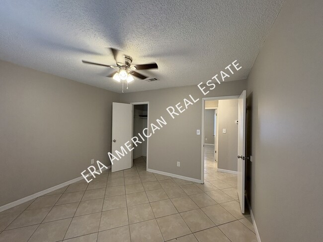 Building Photo - 3354 La Leyenda Ct