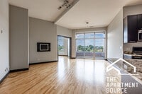 Building Photo - 2348 N Lister Ave