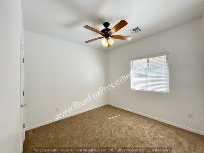 Building Photo - 1112 W Montelupo Dr
