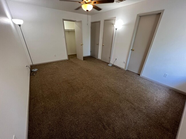 Building Photo - 9708 Sugar Hill Dr