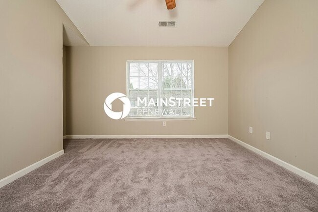 Building Photo - 3 Bedroom Pet-Friendly Home in McDonough, GA with Main Street Renewal