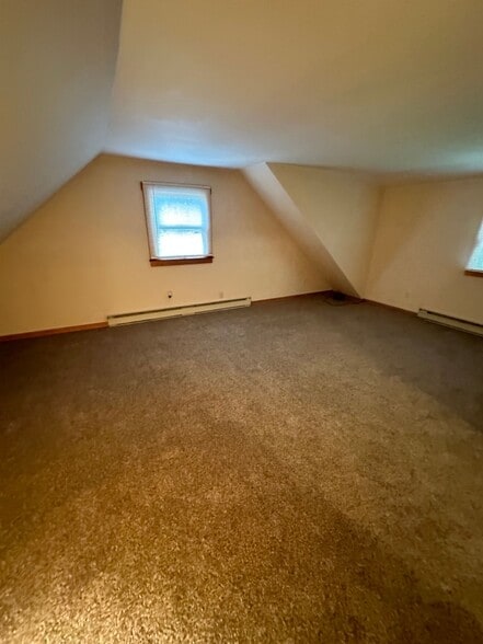 Building Photo - 9 Applewood Ln