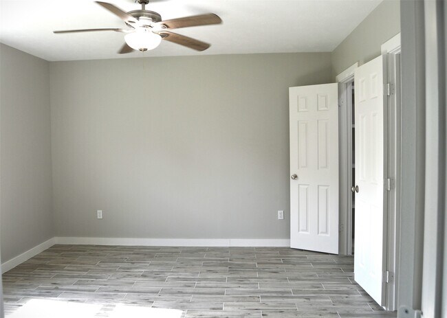 Primary Photo - 29315 Burton Cemetery Rd