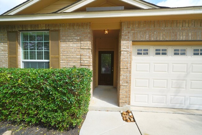 Building Photo - Beautiful One Story Home in Gated Communit...