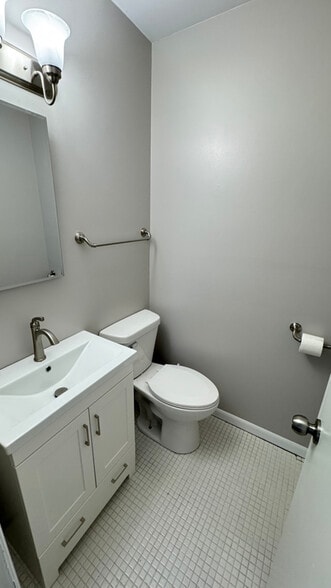 Building Photo - 123 Available Soon