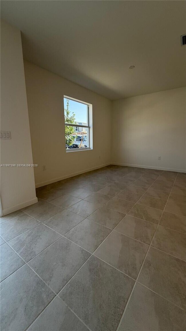 Building Photo - 1087 NW 2nd Ter