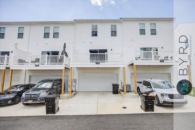 Building Photo - 15326 Oasis Sun Wy