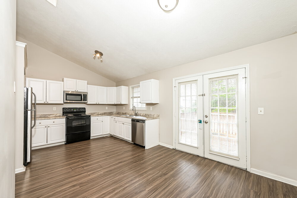 Building Photo - 5926 Old Wellborn Trce