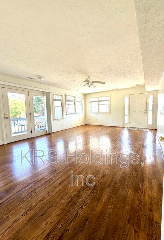 Building Photo - 3415 Thomas Jefferson Rd