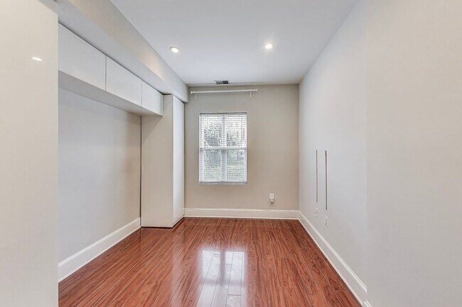 Building Photo - Welcome to Unit 202 at the Arboretum Condo...