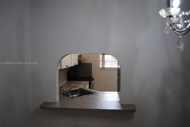 Building Photo - 17255 SW 95th Ave
