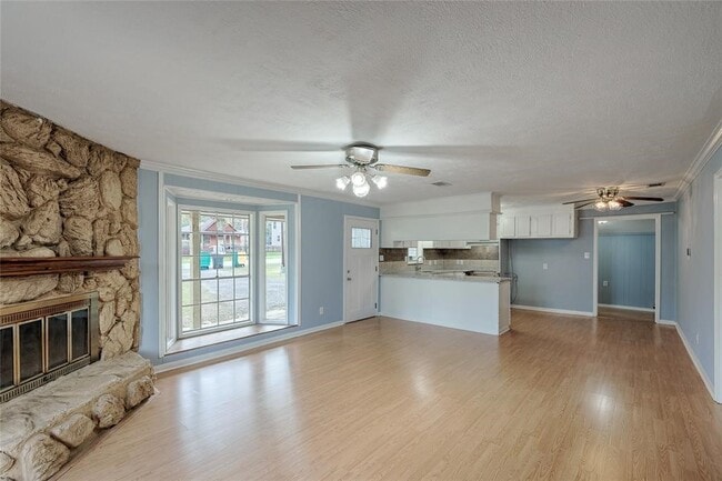 Building Photo - 1102 Yellowstone River Rd