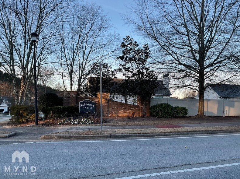 Building Photo - 3485 Bridle Brook Dr NE