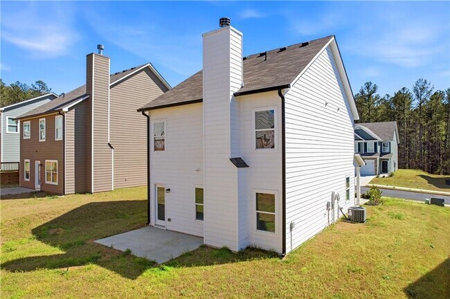 Building Photo - 231 Eva Wy